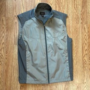 Greg Norman Mens Small Golf Vest